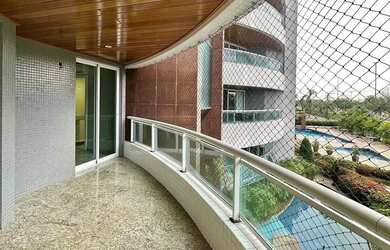 Imagem: O apartamento possui 4 Dormitórios, 5 Banheiros, 3 Vagas na