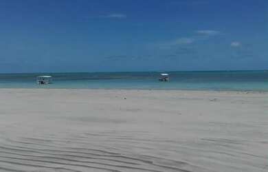 Imagem: A casa possui 2 Dormitórios, 1 Banheiro, 3 Vagas na garagem