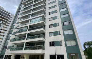 Imagem: O apartamento possui 4 Dormitórios, 2 Banheiros, 2 Vagas na