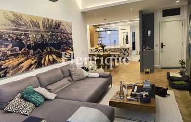 Imagem: O apartamento possui 3 Dormitórios, 4 Banheiros, 1 Vaga na