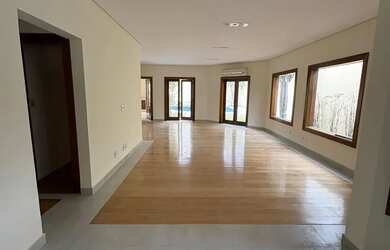 Imagem: Sobrado para aluguel e venda tem 362 metros quadrados com 3