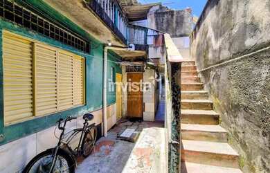 Imagem: A casa possui 5 Dormitórios, 5 Banheiros e 243m² de Área