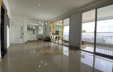 Imagem: O apartamento possui 3 Dormitórios, 3 Banheiros, 2 Vagas na