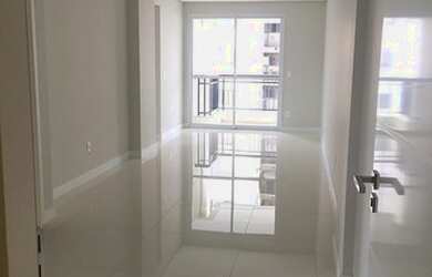 Imagem: O apartamento possui 2 Dormitórios, 3 Banheiros, 2 Vagas na