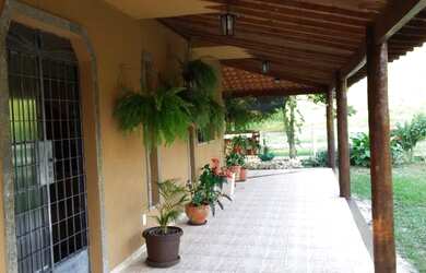 Imagem 12: RIO BONITO BELA FAZENDINHA NA VIA LAGOS Antes do pedágio