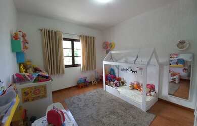 Imagem 5: Oportunidade para investidor ou família, ampla. 3 Casas mais 2 lojas