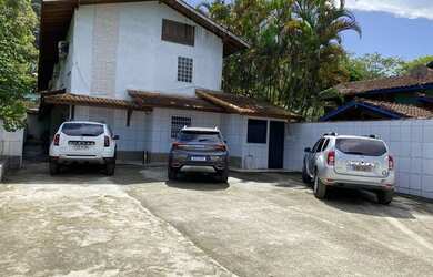 Imagem: A casa em condomínio possui 1 Dormitório, 1 Banheiro, 1 Vaga