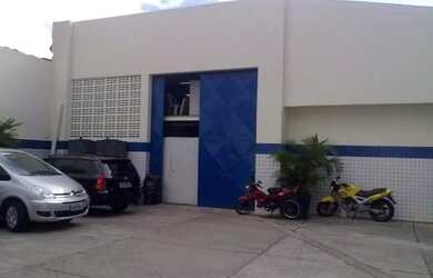 Imagem: O depósito possui 850m² de Área e está localizado em Pituaçu