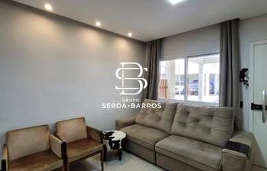 Imagem: A casa possui 3 Dormitórios, 2 Banheiros, 2 Vagas na garagem