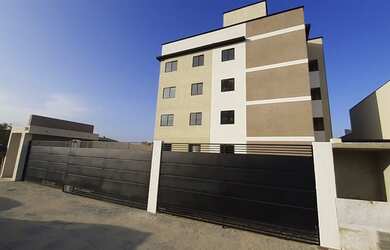 Imagem: O apartamento possui 3 Dormitórios, 1 Banheiro, 1 Vaga na garagem