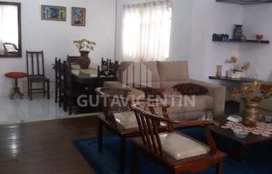 Imagem: O depósito possui 4 Vagas na garagem, 400m² de Área e está