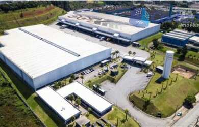 Imagem: O depósito possui 5 Vagas na garagem, 4.388m² de Área e