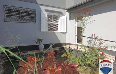 Imagem 9: Casa no Santa Catarina, rua plana, toda reformada, aquela casa aconchegante...