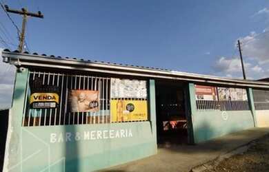 Imagem: O depósito possui 2 Vagas na garagem, 418m² de Área e está