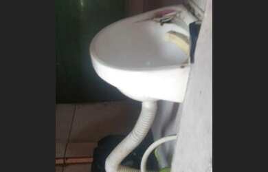 Imagem 6: Vendo ou troco. Varandae1 Dormitório