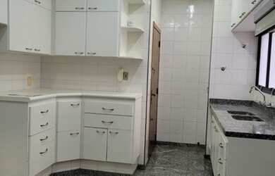 Imagem 13: Condomínio Albatroz. Piscina, 260m² de Área, 2 Vagas na garageme3 Dormitórios