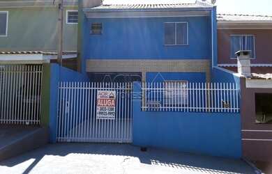 Imagem: A casa possui 3 Dormitórios, 1 Banheiro, 1 Vaga na garagem