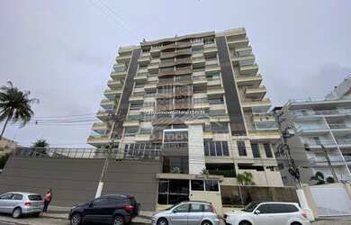 Imagem: O apartamento possui 4 Dormitórios, 1 Banheiro, 3 Vagas na