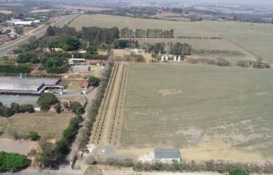 Imagem: O terreno possui 48943m² de Área e está localizado em Centro