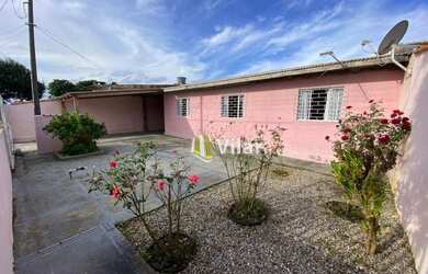 Imagem: A casa possui 5 Dormitórios, 3 Banheiros, 5 Vagas na garagem