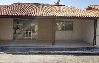 Imagem: A casa em condomínio possui 3 Dormitórios, 3 Banheiros, 2