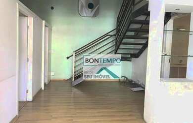 Imagem: O depósito possui 210m² de Área e está localizado em Santa