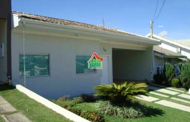 Imagem: A casa em condomínio possui 3 Dormitórios, 2 Banheiros, 4