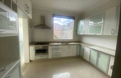 Imagem 8: Belíssima casa no condomínio Village Karaíba