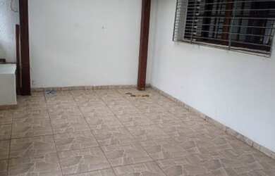 Imagem: O depósito possui 2 Vagas na garagem, 150m² de Área e está