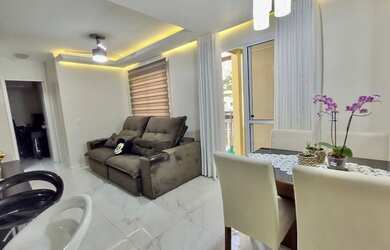 Imagem: O apartamento possui 2 Dormitórios, 1 Banheiro, 1 Vaga na garagem