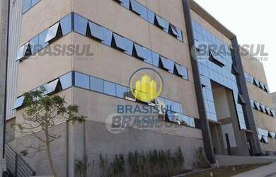 Imagem: O depósito possui 1.100m² de Área e está localizado em