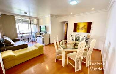 Imagem: O apartamento possui 3 Dormitórios, 3 Banheiros, 2 Vagas na