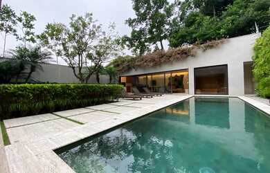 Imagem 2: CASA JARDIM PAULISTANO. Piscina, Ar-condicionado, Guarda roupaeLareira