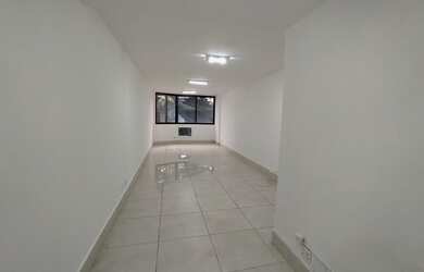 Imagem: O depósito possui 35m² de Área e está localizado em Recreio