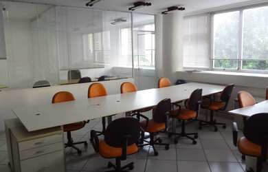 Imagem: O depósito possui 3 Vagas na garagem e 114m² de Área e está