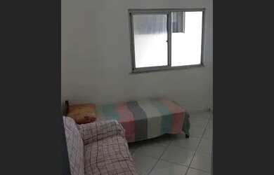 Imagem: O apartamento possui 2 Dormitórios e está localizado em Centro