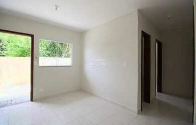 Imagem: A casa em condomínio possui 3 Dormitórios, 1 Banheiro, 1 Vaga