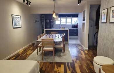 Imagem: A casa possui 3 Dormitórios, 2 Banheiros, 2 Vagas na garagem