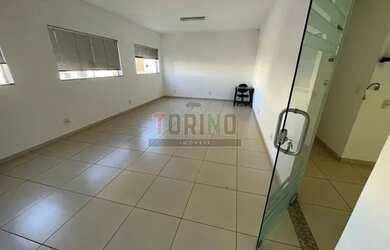 Imagem: O depósito possui 33m² de Área e está localizado em Jardim