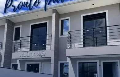 Imagem: A casa possui 3 Dormitórios, 3 Banheiros, 2 Vagas na garagem