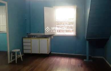 Imagem: A casa possui 2 Dormitórios, 1 Banheiro, 40m² de Área e