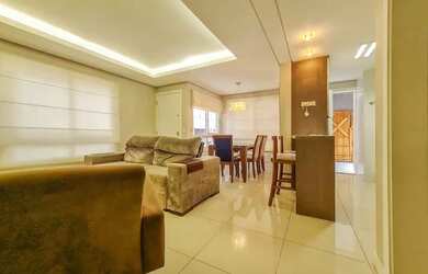 Imagem: A casa em condomínio possui 3 Dormitórios, 3 Banheiros, 2