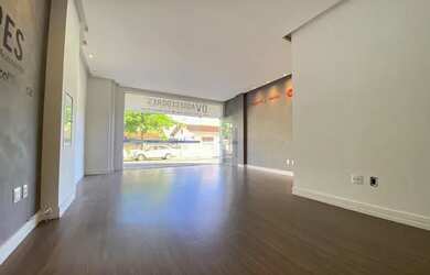 Imagem: O depósito possui 80m² de Área e está localizado em Nações