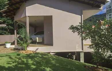 Imagem: A casa possui 1 Dormitório, 1 Banheiro, 187m² de Área e está