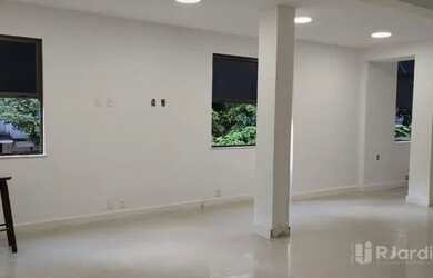 Imagem: O depósito possui 100m² de Área e está localizado em Leblon