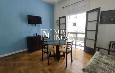 Imagem: O apartamento possui 2 Dormitórios, 2 Banheiros, 70m² de Área