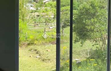 Imagem 7: Casa semi nova com vista para a lagoa, mezanino e amplo terreno - Imaruí/SC