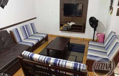 Imagem 11: Oportunidade Única: Casa no Centro de Guaratuba com Suíte e Churrasqueira