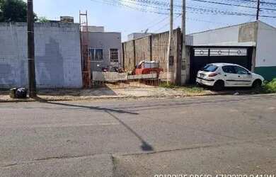 Imagem: O terreno possui 135m² de Área e está localizado em Parque