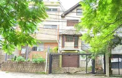 Imagem: A casa possui 4 Dormitórios, 5 Banheiros, 2 Vagas na garagem